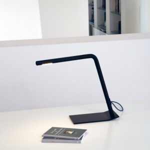 MARTINELLI-LUCE-COLIBRI-LAMPADA-TAVOLO-NERO-AMB-STILLUCE-STORE-BERGAMO