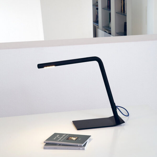 MARTINELLI-LUCE-COLIBRI-LAMPADA-TAVOLO-NERO-AMB-STILLUCE-STORE-BERGAMO