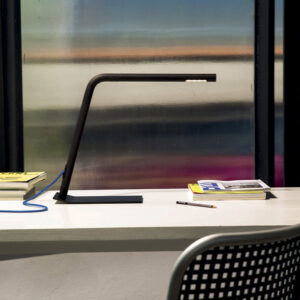 MARTINELLI-LUCE-COLIBRI-LAMPADA-TAVOLO-NERO-STILLUCE-STORE-BERGAMO