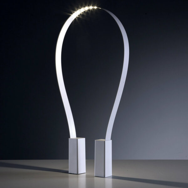 MARTINELLI-LUCE-FLUIDA-TAVOLO-STILLUCE-STORE-BERGAMO-copia