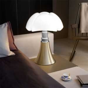 MARTINELLI-LUCE-PIPISTRELLO-OTTONE-TAVOLO-STILLUCE-STORE--BERGAMO