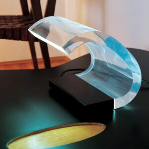 O-LUCE-ACRILICA-LAMPADA-DA-TAVOLO-AMBIENTAZIONE-STILLUCE-STORE-BERGAMO