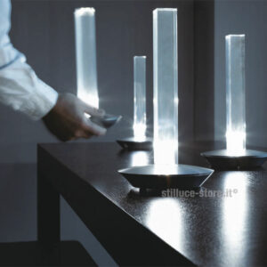 Oluce Cand-Led 205 lampada da tavolo - immagine 3