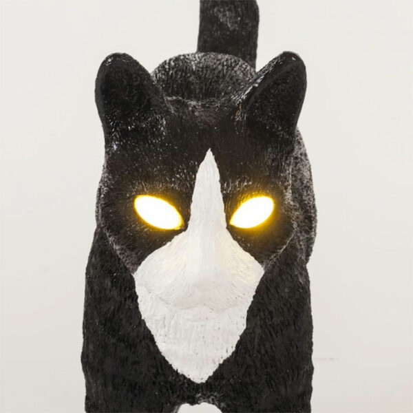 SELETTI-JOBBY-THE-CAT-BLACK-E-WHITE-LAMPADA-DA-TAVOLO-1-STILLUCE-STORE-BERGAMO-
