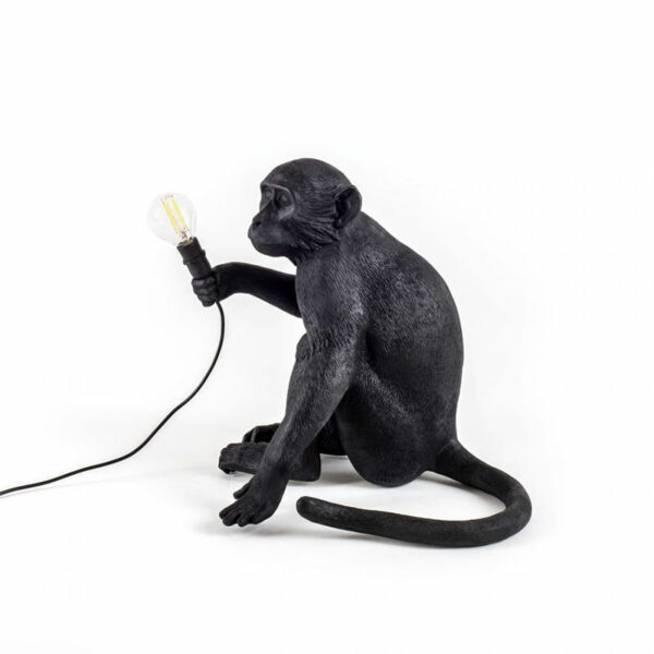 SELETTI-MONKEY-LAMP-SEDUTA-4-NERA-LAMPADA-DA-TAVOLO-STILLUCE-STORE-BERGAMO