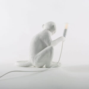 SELETTI-MONKEY-LAMP-SEDUTA-LAMPADA-DA-TAVOLO-STILLUCE-STORE-BERGAMO