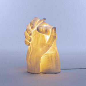 SELETTI-WIT-ME-TAVOLO-ACCESA-STILLUCE-STORE-BERGAMO