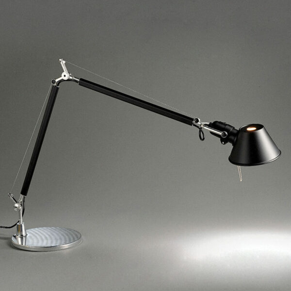 STILLUCE-STORE-ARTEMIDE-TOLOMEO-TAVOLO-NERO