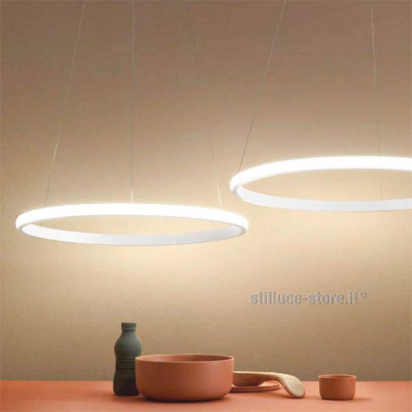GEA-LUCE-IOLE-SOSPENSIONE-1-AMBIENTATA-STILLUCE-STORE-BERGAMO