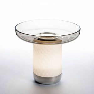 artemide-bonta-lampada-tavolo-con-piatto-grigio-stilluce-store-bergamo