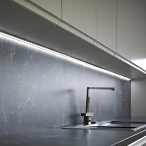 Barra LED alluminio per cucina mt 2 completa