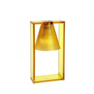 stilluce-store-kartell-light-air-scultura-ambra-tavolo