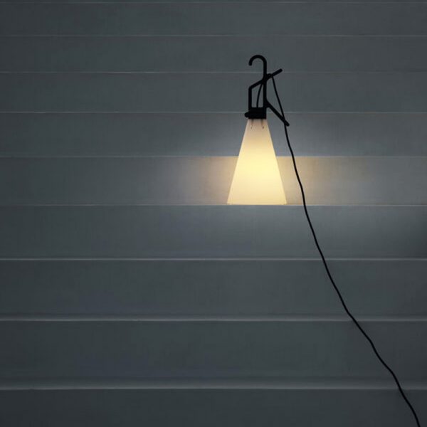 FLOS-MAY-DAY-OUTDOOR-ACCESA-STILLUCE-STORE-BERGAMO