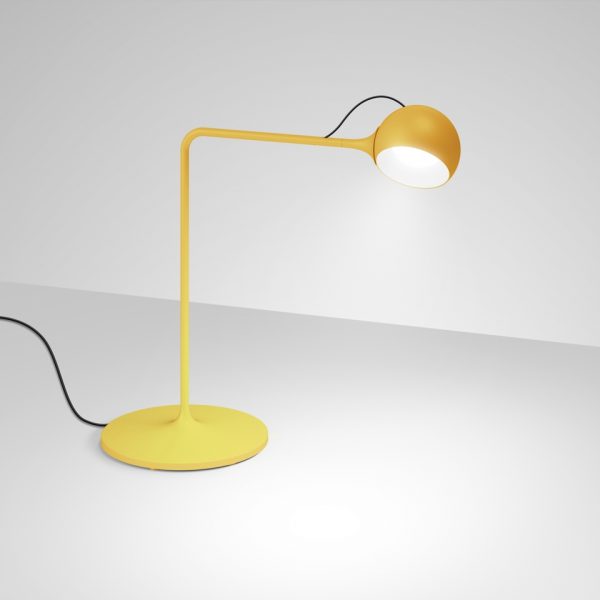 ARTEMIDE-IXA-LAMPADA-TAVOLO-GIALLO-STILLUCE-STORE-BERGAMO